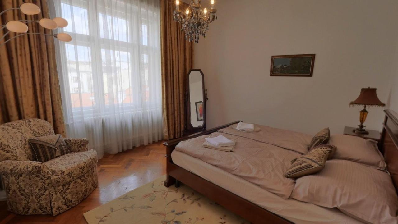 Velky 3I Apartman V Centre Mesta Bratislava Extérieur photo