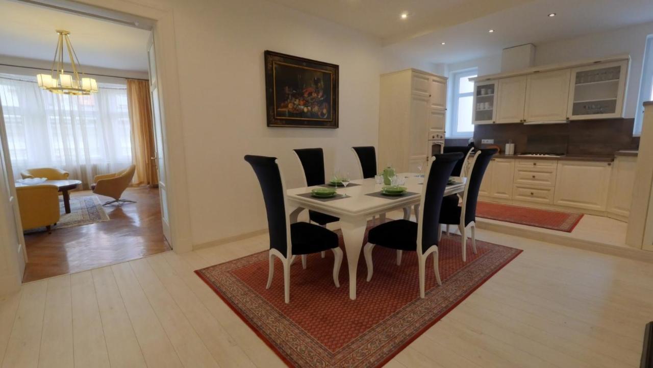 Velky 3I Apartman V Centre Mesta Bratislava Extérieur photo