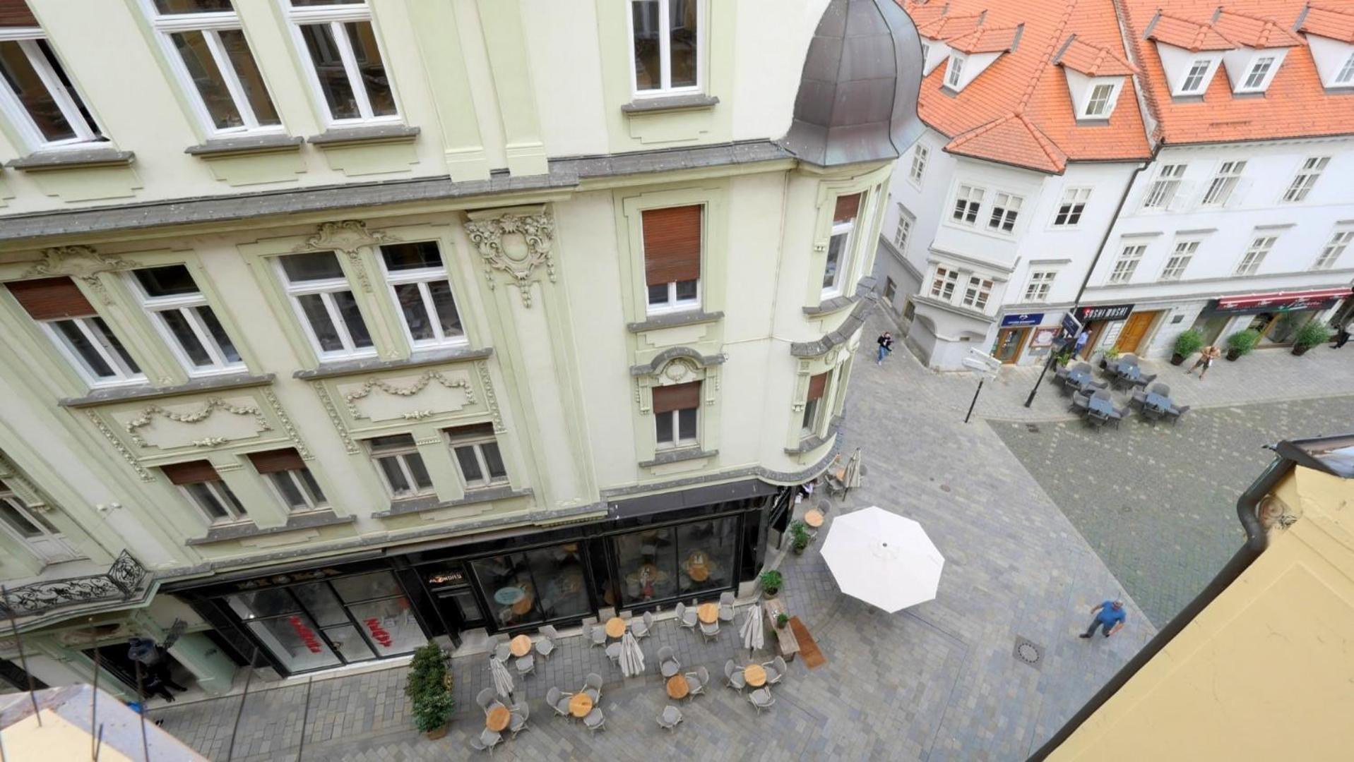 Velky 3I Apartman V Centre Mesta Bratislava Extérieur photo